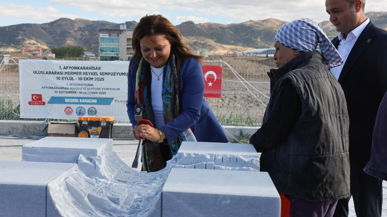 Afyonkarahisar 1. Uluslararası Mermer Heykel Sempozyumunu Başlattı