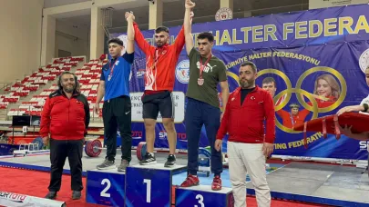 Afyonkarahisar’lı Halterci Hasan Sait Emrem Türkiye Şampiyonu Oldu