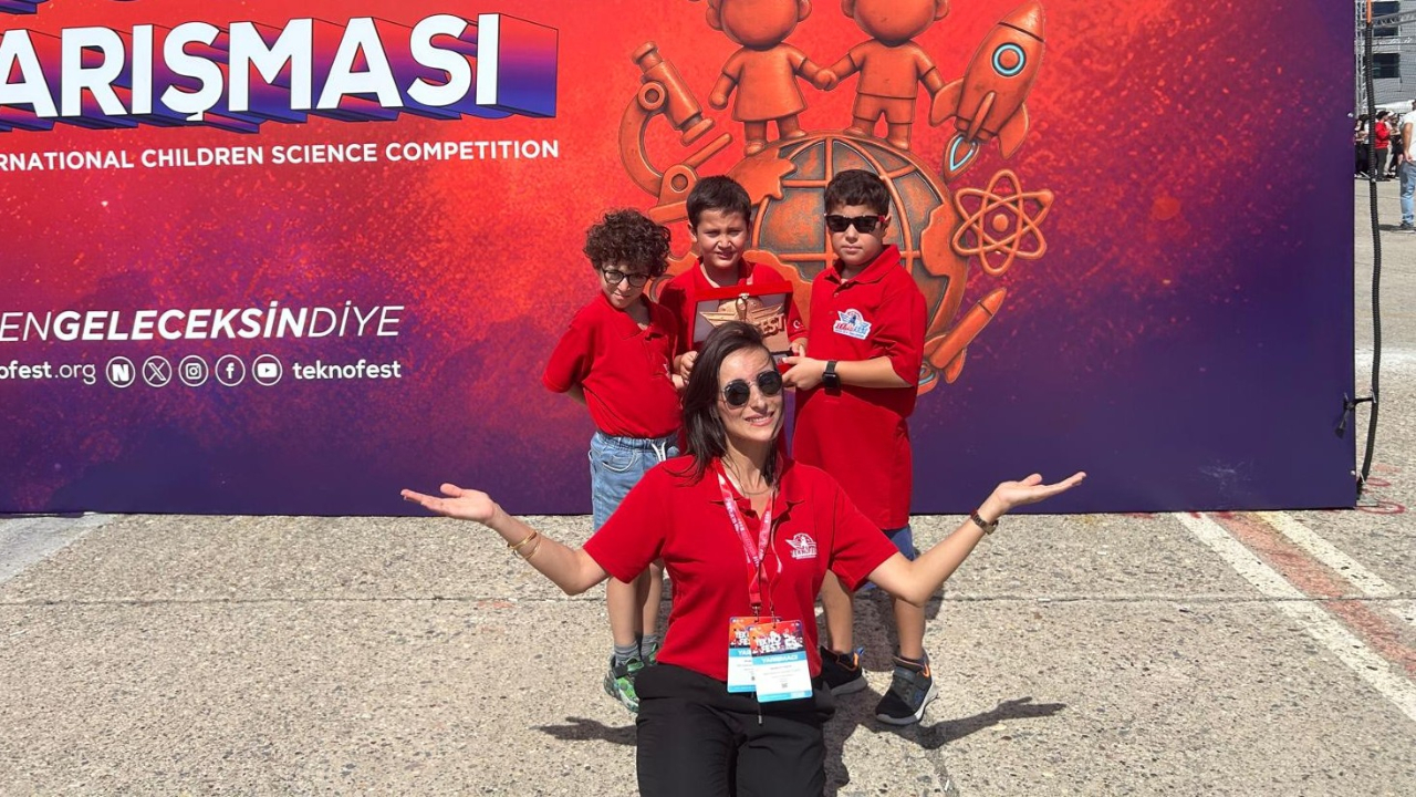 Afyonlu Minik Dahiler Teknofest’te “Toplumsal Fayda” Ödülü Kazandı