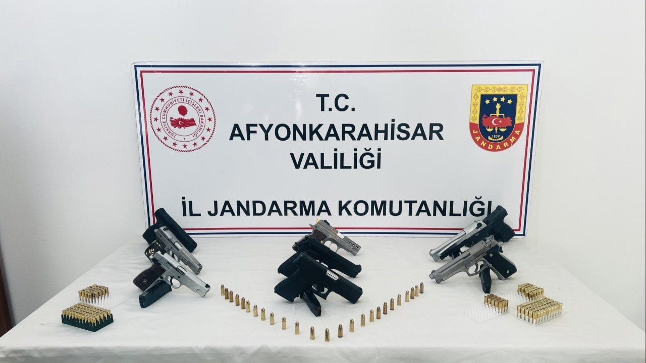 Afyon’da Düğün Magandalarına Yönelik Operasyon: 8 Şüpheli Yakalandı