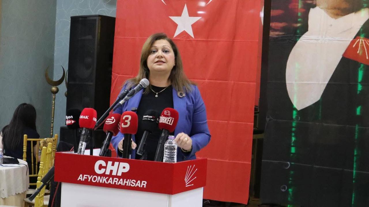 Başkan Köksal Kongrede Söz Verdi: &quot;CHP İktidarında Afyon’dan 3 Vekil Sözü Veriyorum!&quot;