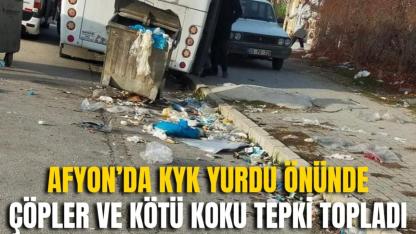 Afyon’da KYK Yurdu Önünde Çöpler ve Kötü Koku Tepki Topladı