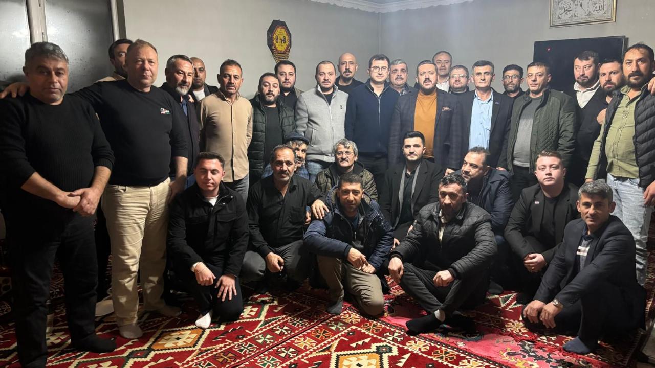 Anahtar Partisi Çobanlar'da: “Sofralardaki Birlik Tablosu, Gerçek Gündemi Gizleyemez”