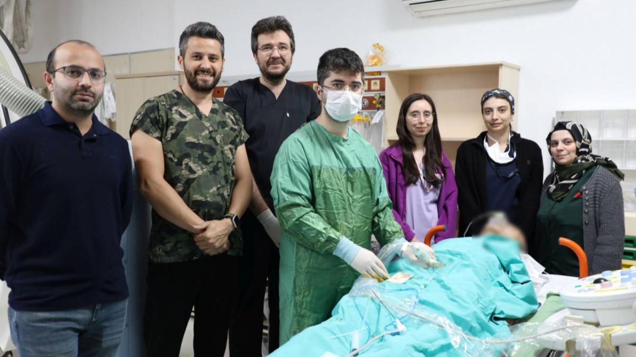 AFSÜ Girişimsel Radyoloji ile Ameliyatsız Tedavi Dönemi Başladı