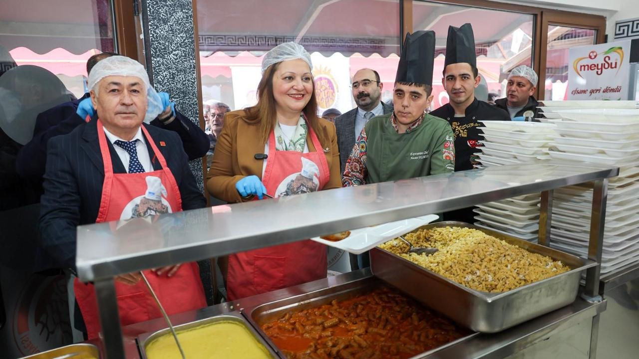 Afyon Belediyesinden Vatandaşa Destek: Yoncaaltı Halk Lokantası Açıldı