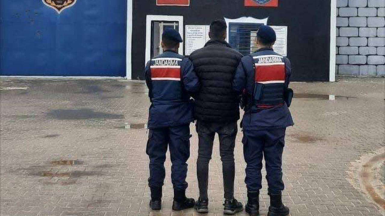 Afyon Çay’da Hırsızlık Suçundan Aranan Şahıs Yakalandı