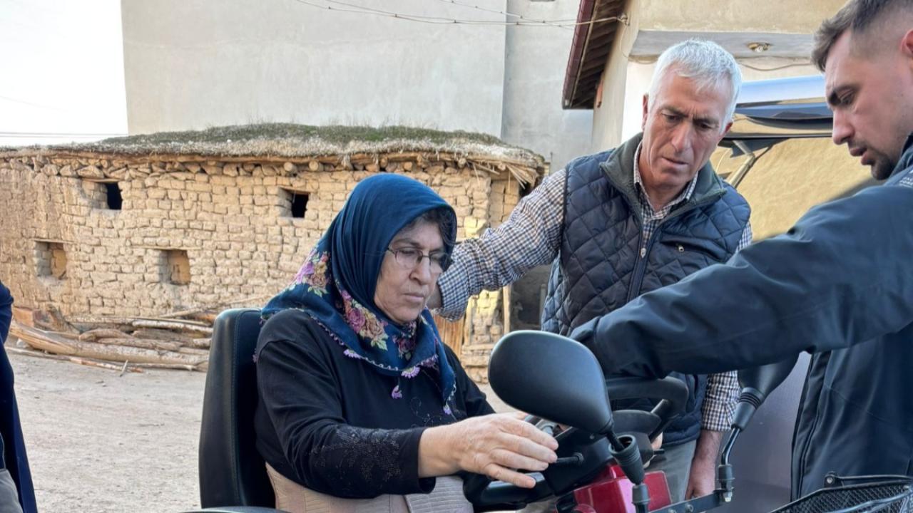 Afyon'da Dört Aylık Hasret Sona Erdi: Elektrikli Sandalye Umut Oldu