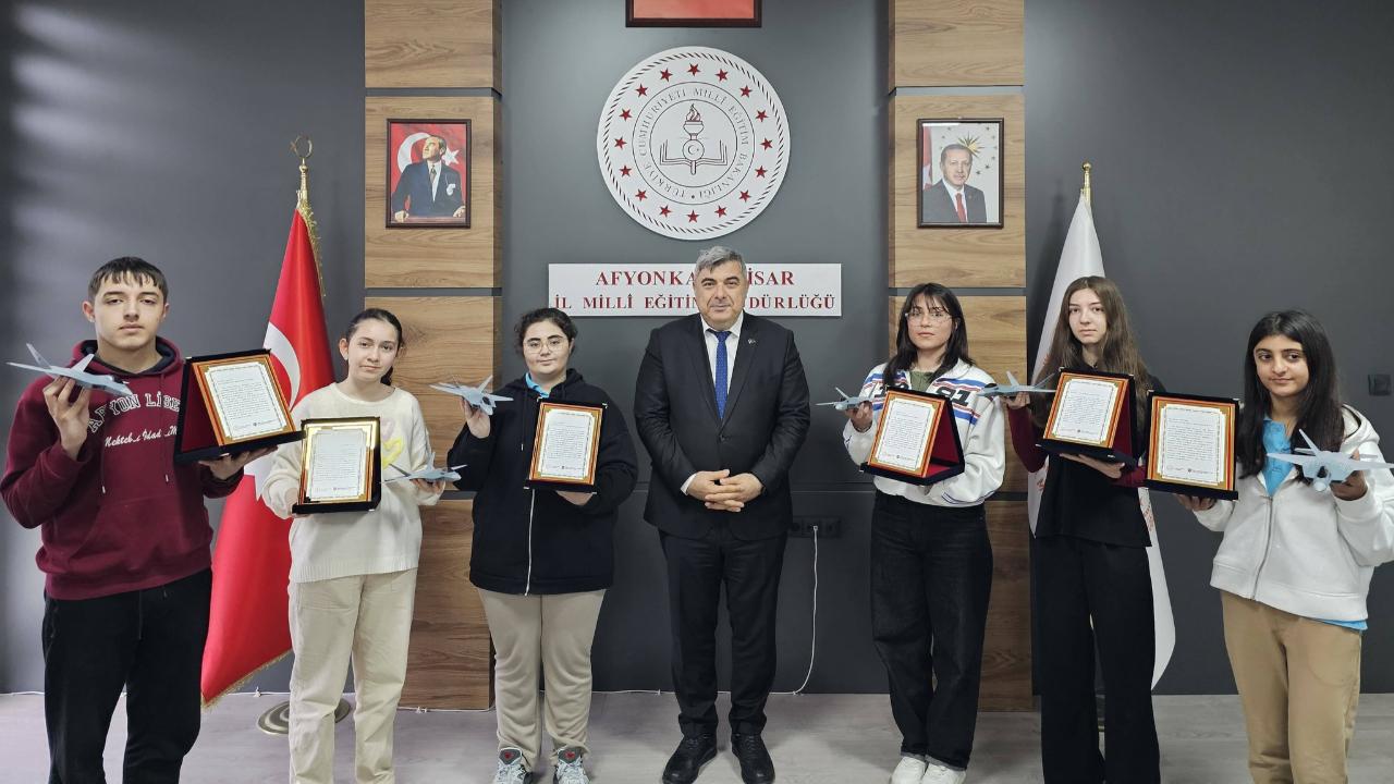 Afyon'da "Savunmadan Sanata: Genç Tasarımlar" Yarışması Ödülleri Sahiplerini Buldu