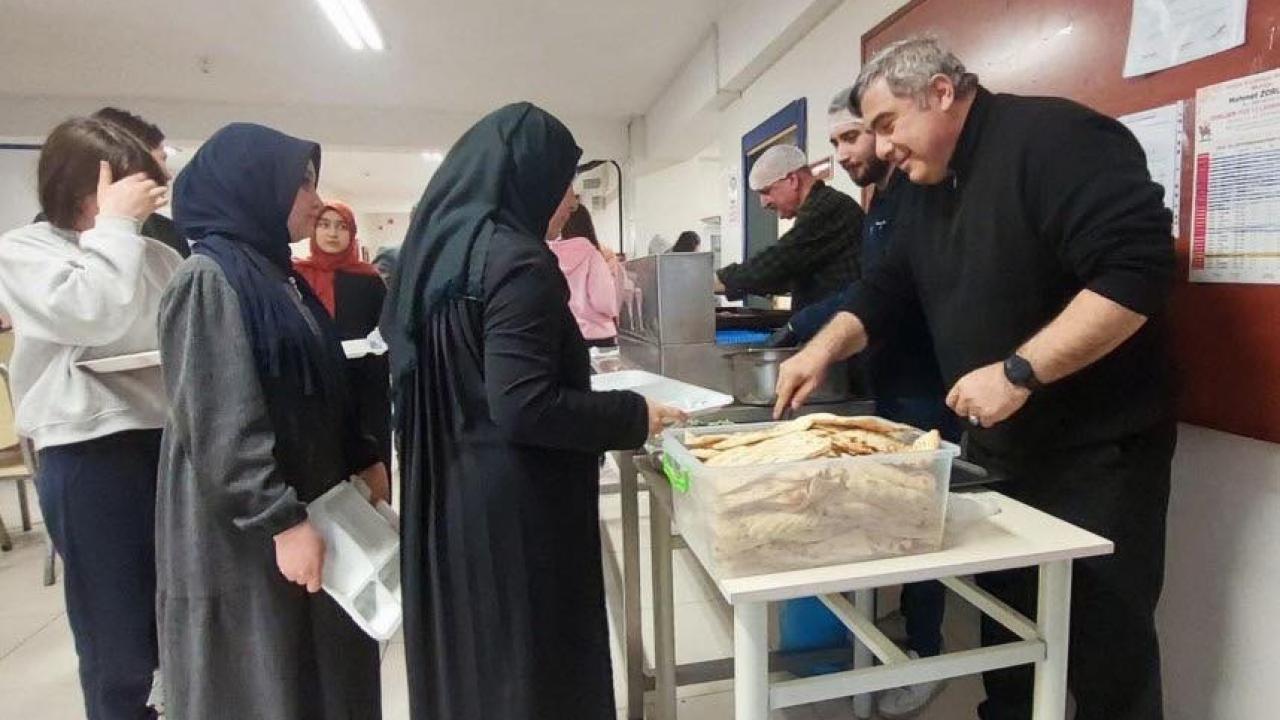 Afyon’da Türkiye Yüzyılı Nesilleri, Ramazan Sofrasında Buluştu