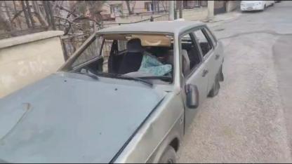 Afyon’da Vandallık Şoku! Park Halindeki Aracı Paramparça Ettiler