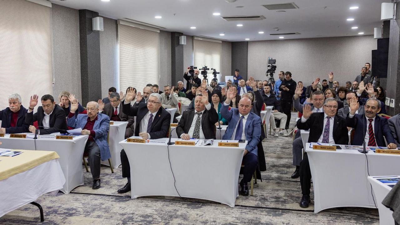 Afyonkarahisar Belediyesi Çalışanlarına 10 Yevmiye İkramiye Ödenecek