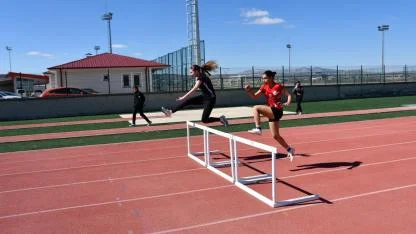 Afyonkarahisar’da Gençler Atletizm Müsabakaları Sona Erdi