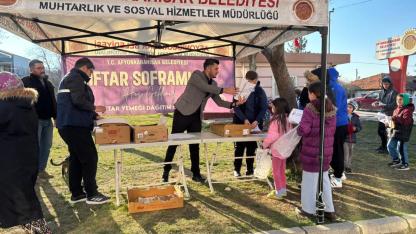 Anahtar Parti Gençlik Kolları’ndan Ramazan Pidesi İkramı "Vatandaşlarımızın Duası En Büyük Kazancımız"