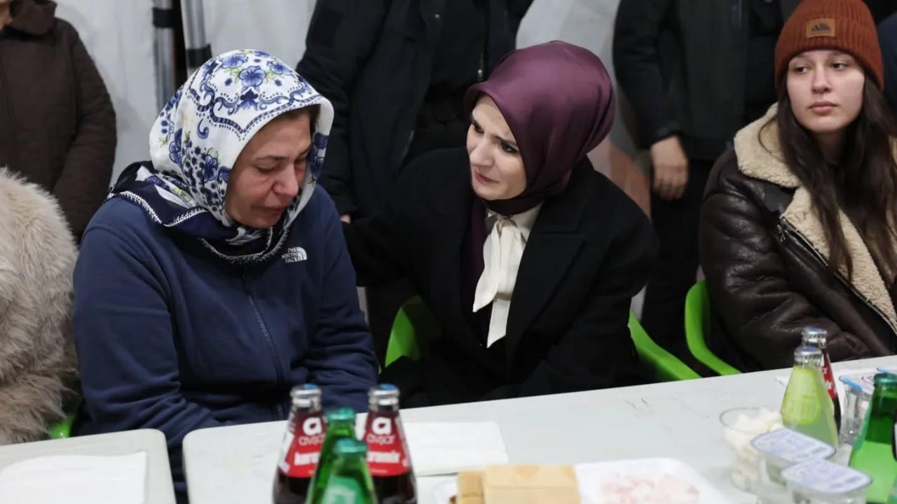 Bakan Göktaş, Vefat Eden Belediye Başkanı Karabacak’ın Ailesine Taziye Ziyaretinde Bulundu