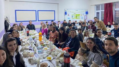 Bozhüyük’te Öğrenciler, Öğretmenler ve Din Görevlileri İftar Sofrasında Buluştu