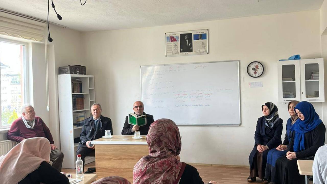 İl Müftüsü İmamoğlu: "Kur’an’ı Anlamak Hayatın Merkezindedir”