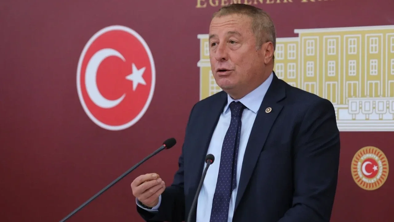 İYİ Partili Olgun’dan Ak Partili Yurdunuseven’e: “Hiç Şüphen Olmasın, Alayınıza Yeterim!”