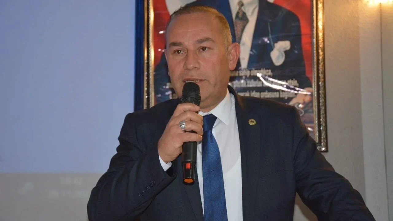 Türk Sağlık-Sen Başkanı Öztürk: “Sağlık Çalışanları Hak Ettiklerini Almalı”