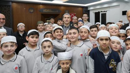 Vali Aktaş, Hafızlık Öğrencileriyle İftarda Buluştu