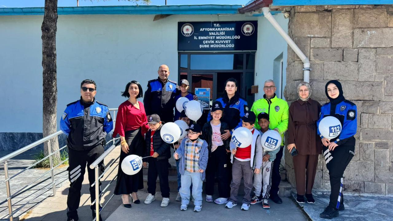 Afyon Emniyeti’nden Çocuklara Güvenlik ve Trafik Eğitimi