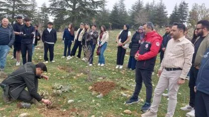 Afyon Sultandağı’nda 140 Fidan Toprakla Buluştu