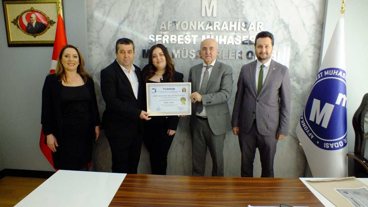 Afyon’da 7 Yeni Mali Müşavir Ruhsatlarını Aldı