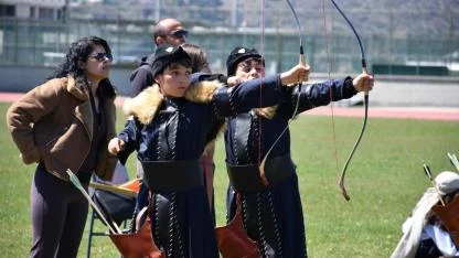 Afyon’da Geleneksel Okçuluk Müsabakalarında Madalyalar Sahiplerini Buldu