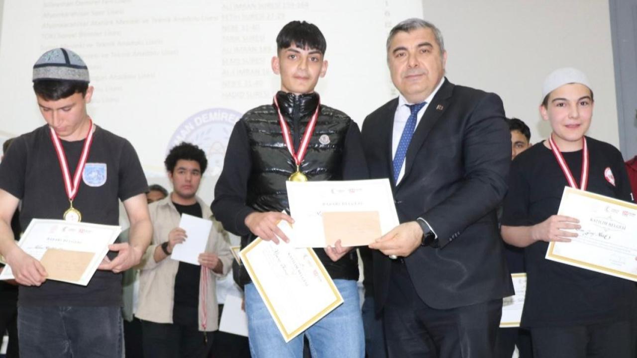 Afyon’da Kur’an-ı Kerim’i Güzel Okuma Yarışması Bölge Finali Yapıldı