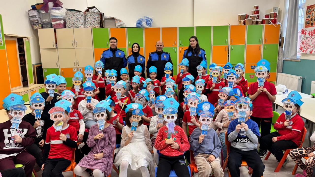 Afyon’da Öğrencilere Polislik ve Güvenlik Eğitimi Verildi