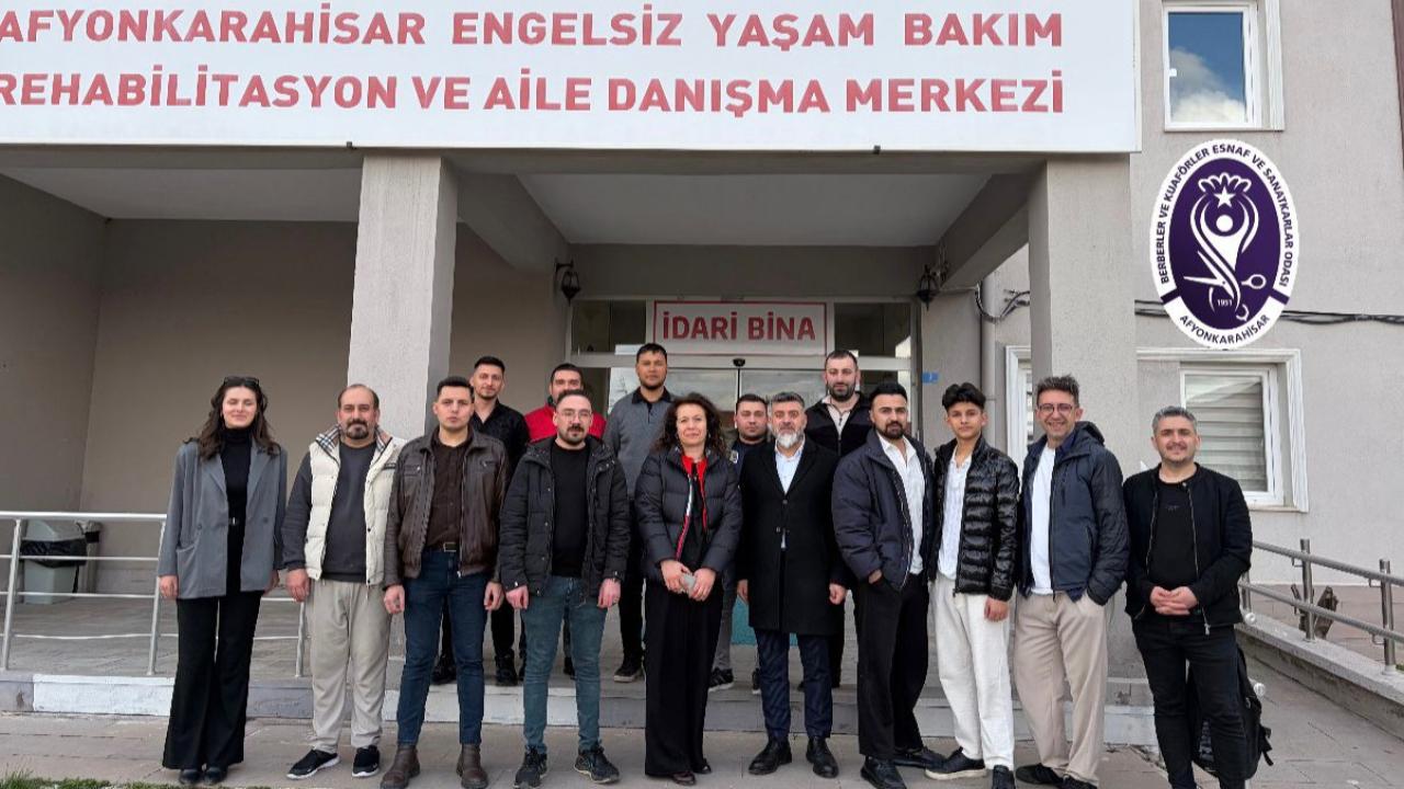 Afyon’da Özel Bireylerin Yüzü Tebessümle Buluştu