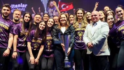 Afyon’da “Zaferin Sultanları” İçin Görkemli Şampiyonluk Kutlaması