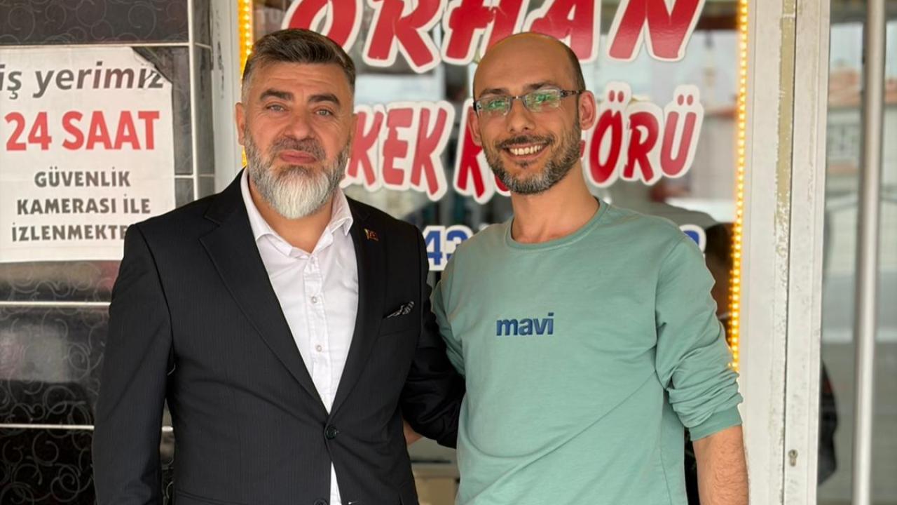 Afyon’daki Berber Karatepe’den Örnek Davranış: Bir Günlük Tüm Gelirini Bağışlayacak