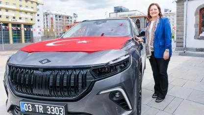 Afyonkarahisar Belediyesi’nden Ulaşım Hamlesi: 3 Yeni Otobüs ve TOGG Tanıtıldı