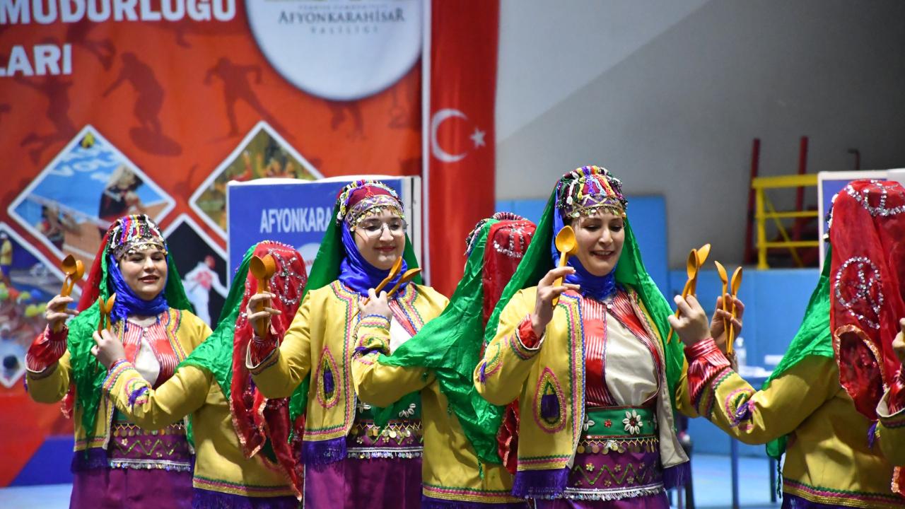 Afyonkarahisar’da Kulüpler Arası Halk Oyunları Müsabakaları Tamamlandı