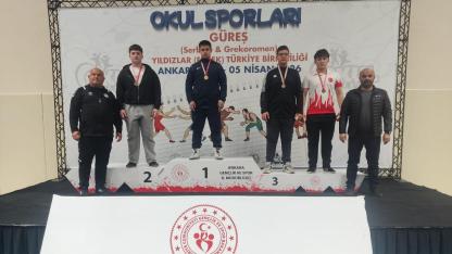 Afyonlu Güreşçi Yılmaz Türkiye Şampiyonu Oldu