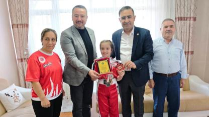 Afyonlu Sporcu Ebrar Sülbiye Kaygısız Türkiye 3.’sü Oldu