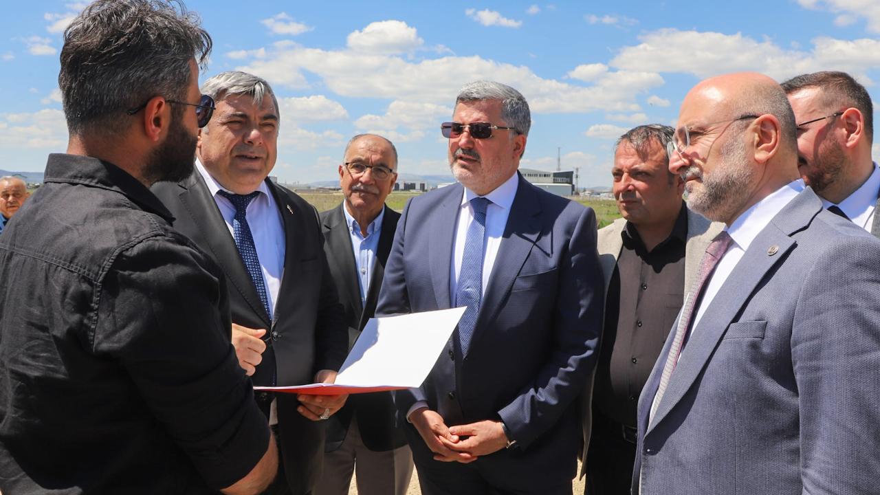 AK Partili Özkaya Battalgazi Okul Şantiyesinde: “Yavrularımız Yeni Eğitim Yılında Okuluna Kavuşacak”