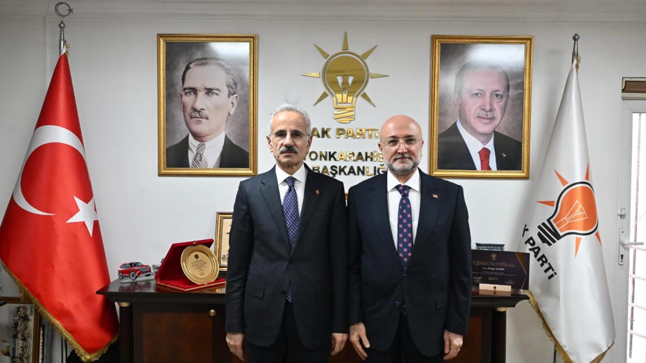 Ak Partili Şahin: “YHT Yetmez, Ekspres Seferleri de Başlamalı”