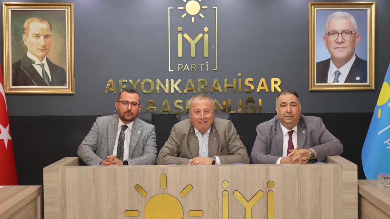 İYİ Parti Afyonkarahisar Teşkilatı Toplandı: “Milletin Sesini Daha Gür Haykıracağız”