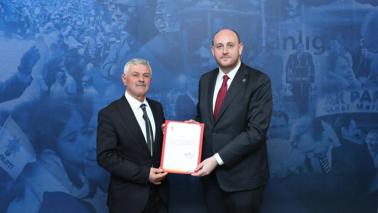 Kalp Kriziyle Hayatını Kaybeden AK Partili İlçe Başkanının Yerine Atama Yapıldı