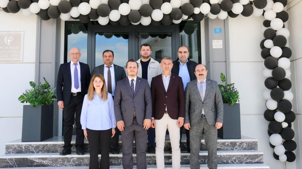 Saadet Partili Karataş’tan Eczacılar Odası’na Ziyaret: “Eczacılar Sağlık Sisteminin Vazgeçilmez Parçası”