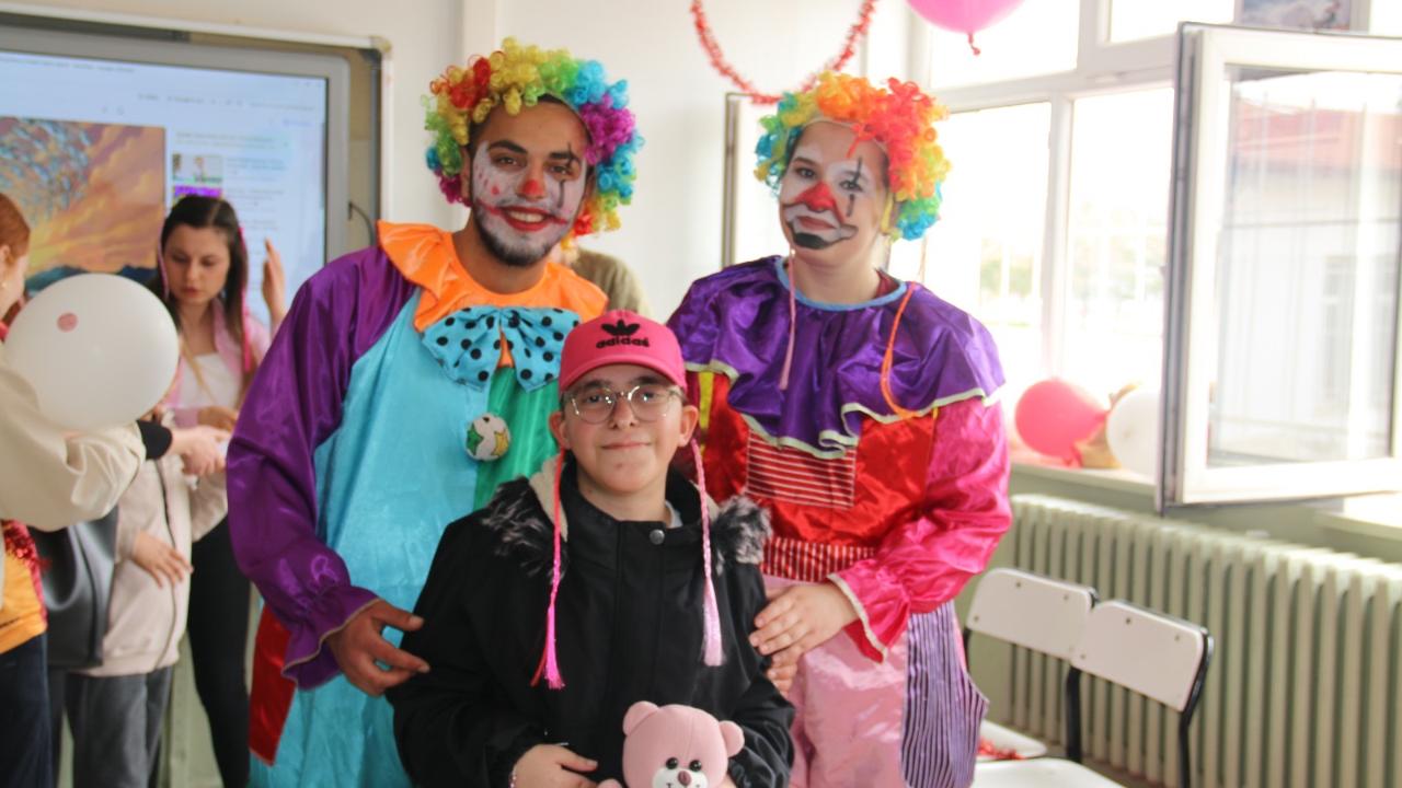 Sultandağı MYO’dan Özel Öğrencilere Eğlence Programı Düzenlendi