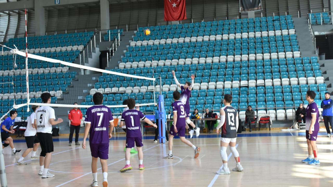 Tınaztepe Yurdu YURTLİG’de Yarı Finalde