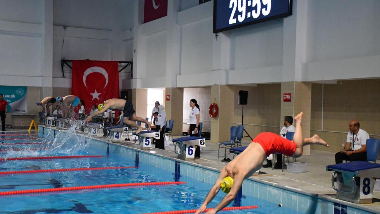 Türk Devletleri Herkes İçin Yüzme Müsabakalarında 280 Sporcu Afyon’da Yarıştı
