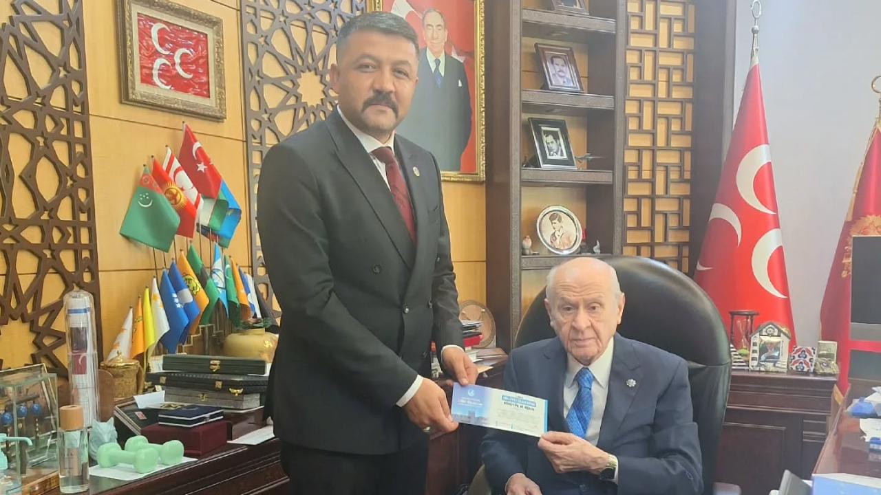 Ülkü Ocakları Başkanı Çetinkaya, Bilge Lider Bahçeli’yi ziyaret etti