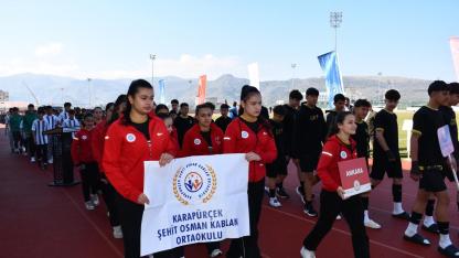 Yıldızlar Futbol Heyecanı Başladı: 10 İlden 300 Sporcu Afyon’da Buluştu