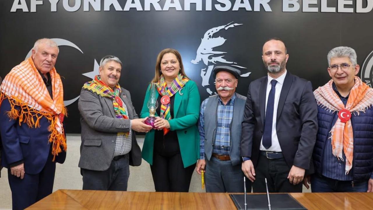 Yörük ve Türkmen Heyetinden Başkan Köksal’a Ziyaret