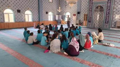 Afyon Dazkırı’da Öğrenciler ÇEDES Projesiyle Camide Buluştu