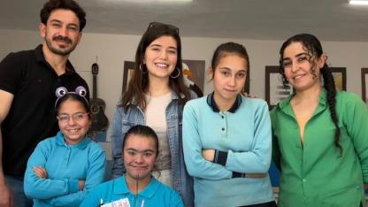 Afyon Dazkırı’da Özel Öğrenci Çetinel’e Doğum Günü Sürprizi