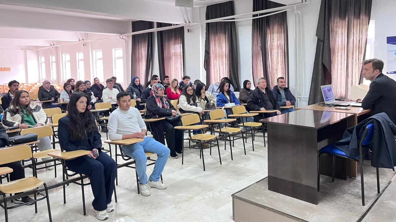 Sultandağı MYO’da Siber Suçlara Yönelik Farkındalık Semineri Düzenlendi